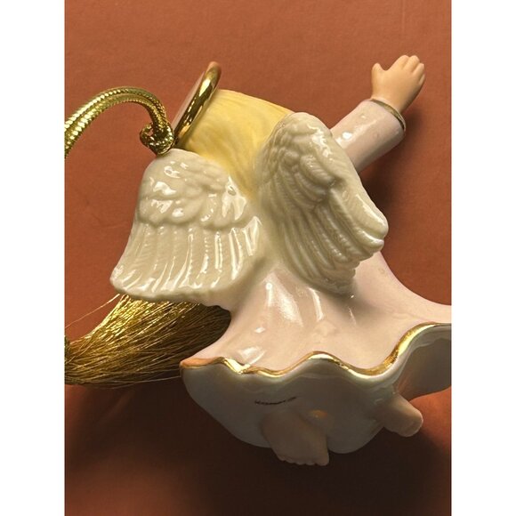 Lenox Angel Ornament With Harp Gold Accents Porcelain Christmas Decoration New - Picture 3 of 12